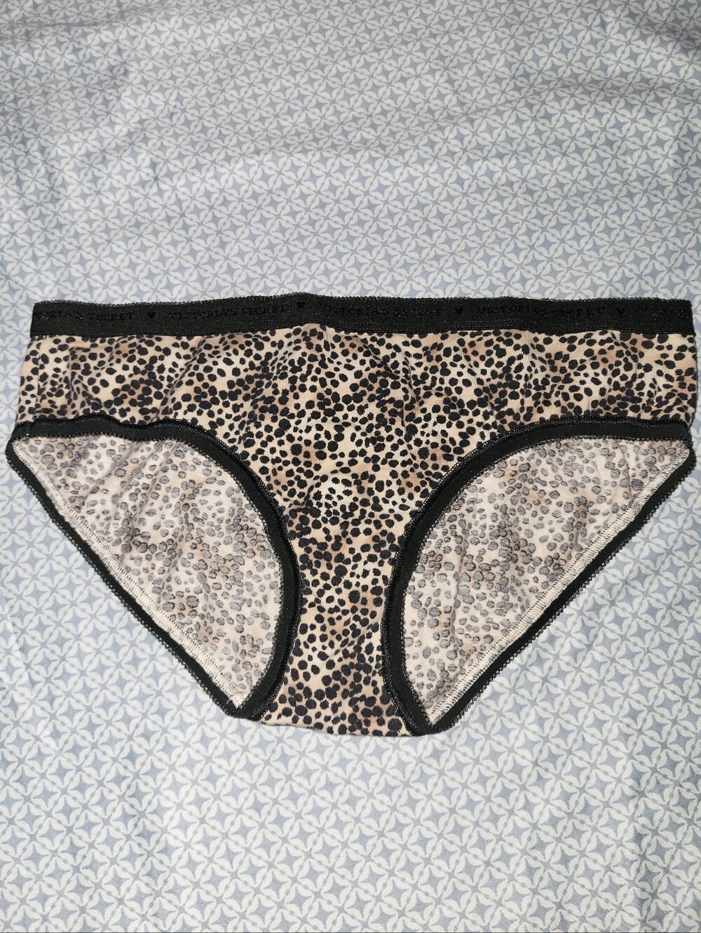 Victoria's Secret Cotton Leopard Print Hiphugger Panty NWOT, Size M